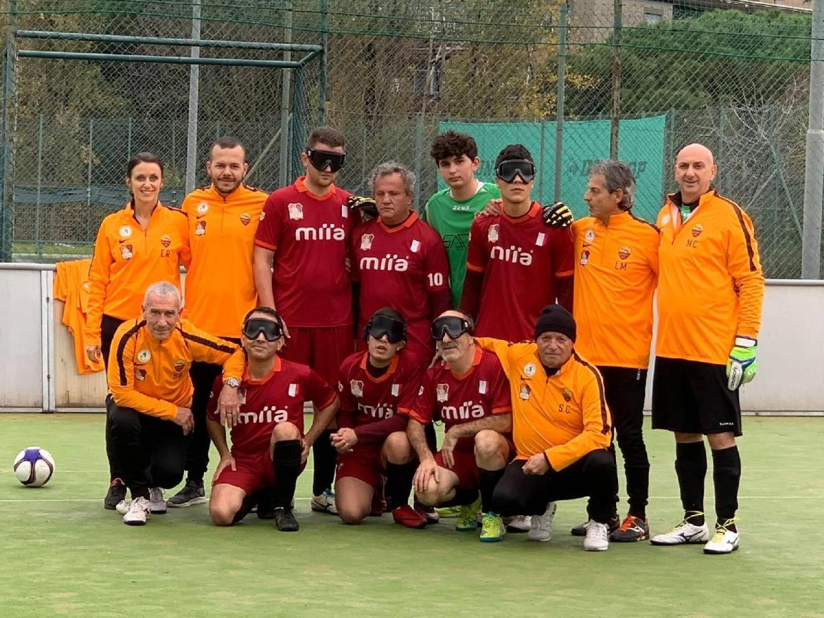 Roma 2000, l’eccellenza nel blind football: “L’unica scuola calcio per ciechi in Europa, ma senza&nbsp;soldi”
